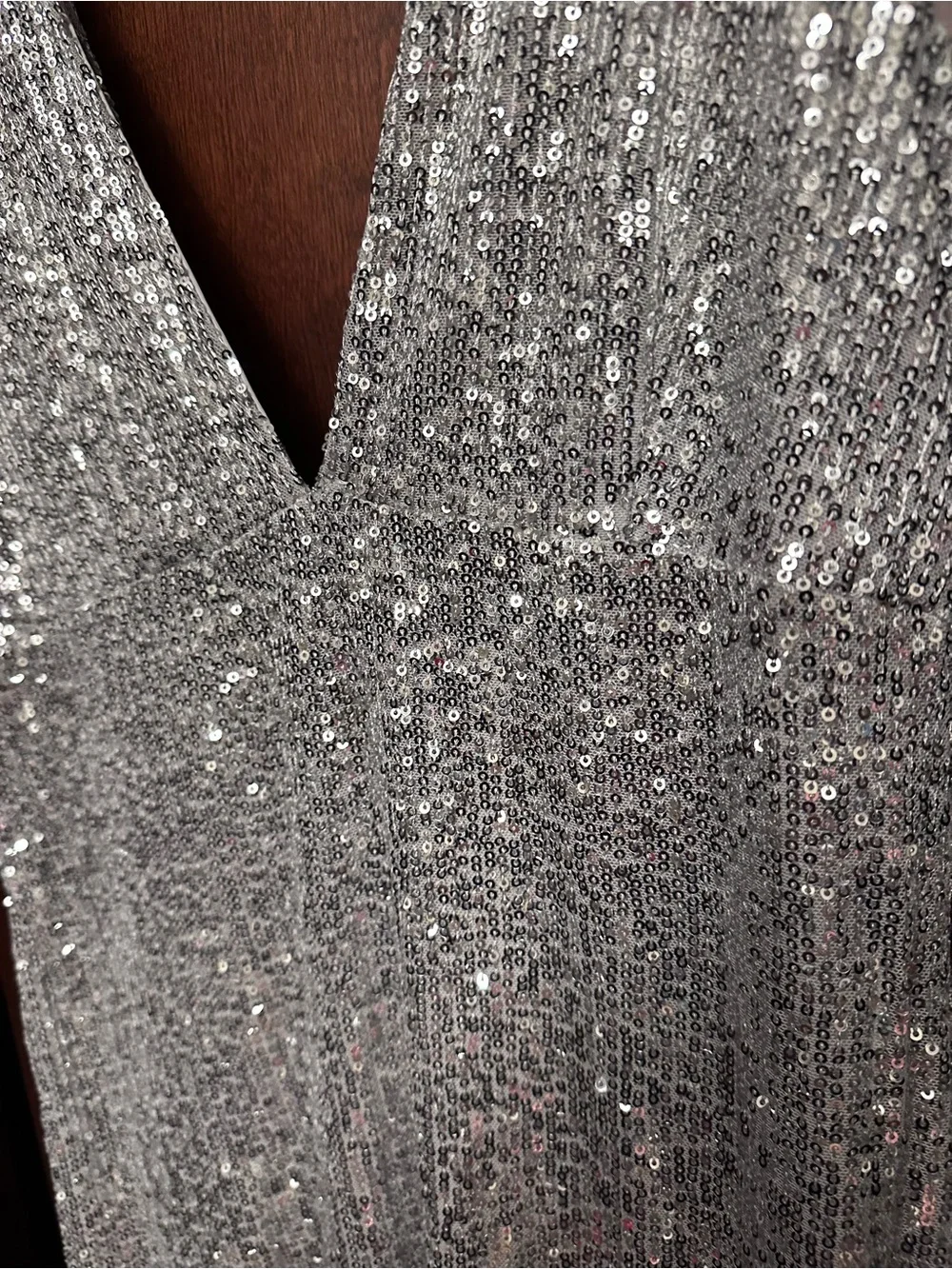 Abercrombie & Fitch Silver Sequin V-Neck Madi Dress NWOT Open Back Vegas Sz M